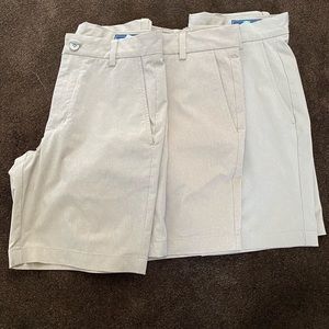 Vineyard vines men’s shorts like new! 28